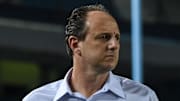 O Flamengo precisa dos três pontos contra o Fluminense para continuar na 'cola' do São Paulo no Campeonato Brasileiro. 