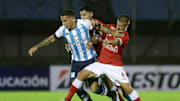 FBL-LIBERTADORES-RENTISTAS-RACING - Duarte se salvó de milagro.