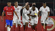FBL-LIBERTADORES-WILSTERMANN-PARANAENSE
