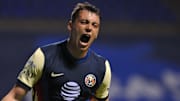 Federico Viñas jugando en el América
