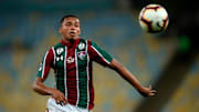 Marcos Paulo gostou da proposta do Olympique de Marseille, mas Fluminense ainda 'segura' joia. 