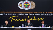 Mesut Özil wurde offiziell von Fenerbahce vorgestellt