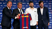 Laporta en la presentación de Agüero