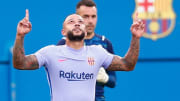Memphis Depay a inscrit son premier but contre Gérone avec le FC Barcelone. 