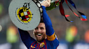 Messi festejando uno de sus títulos