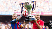 Messi e Iniesta superan los 30 títulos con el Barcelona 
