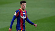 Mesmo sem dinheiro, o Barcelona tem agitado o mercado de transferências na Europa. 