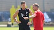 Persönliche Auszeichnungen für Robert Lewandowski und Hansi Flick
