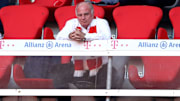 Auch fast ein Jahr nach seinem Rückzug hat Uli Hoeneß noch immer ein gewichtiges Wort beim FC Bayern