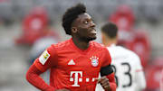 Alphonso Davies court à une vitesse foudroyante, à l'image de son ascension fulgurante. 