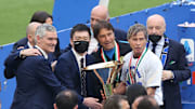 La dirigenza dell'Inter festeggia lo Scudetto