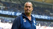 Gegen Bielefeld wird mit Huub Stevens ein alter Bekannter an der Seitenlinie stehen