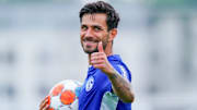 S04-Kapitän Danny Latza scheint bestens vorbereitet zu sein