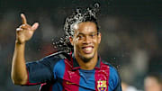 Ronaldinho debutó en el Barcelona con gol ante el Sevilla