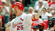 McGwire consiguió una temporada con 70 vuelacercas en 1998