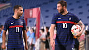 Téji Savanier et André-Pierre Gignac, les deux héros des Bleus. 