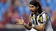 Loco Abreu de volta ao Botafogo? Ex-dirigente do Glorioso revelou que ídolo alvinegro se colocou à disposição para ajudar e de graça. 