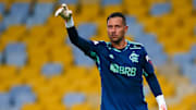 Diego Alves é o único titular com futuro em aberto no Flamengo.