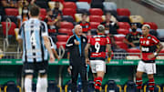 Flamengo e Grêmio voltam a se enfrentar depois da disputa na Copa do Brasil