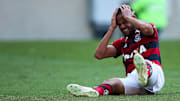 Do "pior ataque do mundo" e "Bonde do Ipatinga" até a procura pelo "outro patamar": veja as 50 piores contrataçõesda história do Flamengo.