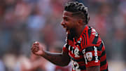 Rodinei volta ao Flamengo após um ano emprestado ao Internacional.