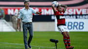 Treinador está invicto no comando rubro-negro