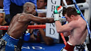 “Canelo” Alvarez perdió con Floyd Mayweather Jr. en el 2013.
