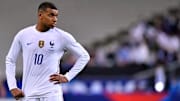 Kylian Mbappé fait inévitablement partie de ce XI. 