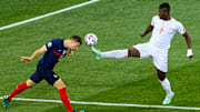 Lenglet en un partido con Francia