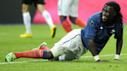 Bafetimbi Gomis avec l'Équipe de France. 