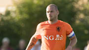 Friendly match"DHSC v former Dutch Internationals"