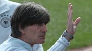 Der Bundestrainer musste drei Spieler aus dem Aufgebot für den EM-Auftakt streichen