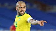 Nome de Daniel Alves ganha força no Flamengo