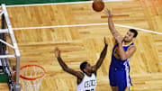 Andrew Bogut anunció su retiro del baloncesto