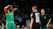 Jaylen Brown sufre de molestias en la pantorrilla izquierda