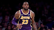 Golden State Warriors v Los Angeles Lakers