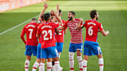 Los jugadores del Granada celebran uno de los goles contra el Betis