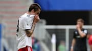Unrühmlicher Abschied aus der Hansestadt: Adrian Fein nach dem 1:5 gegen Sandhausen am letzten Spieltag