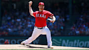 Shelby Miller delivers a pitch from the mound against the Houston Astros.