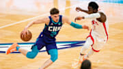LaMelo Ball tuvo uno de los mejores juegos ante los Rockets 