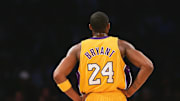 Lakers planean utilizar camisetas en honor a Kobe Bryant