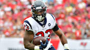 The Philadelphia Eagles are reportedly interested in free agent RB Carlos Hyde.