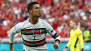 Cristiano Ronaldo quebrou dois recordes na estreia de Portugal na Eurocopa. 