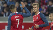 Bestritt bislang 22 Länderspiele für Norwegen: Alexander Sörloth (r.)
