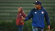 De saída do Flamengo, Ronaldo pode parar no Fluminense. Volante trabalhou com Roger Machado no Bahia. 