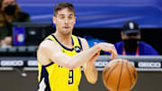  T.J. McConnell hizo historia con Indiana