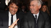 Antonio Conte (e) é favorito para assumir clube espanhol