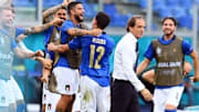 La gioia azzurra dopo il gol di Pessina al Galles