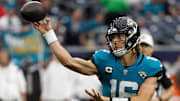 Trevor Lawrence tuvo un primer partido destacado con los Jaguars a pesar de la derrota de su equipo