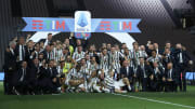 Juventus lền thứ 9 liên tiếp vô địch Schudetto